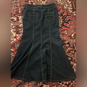 Bisou Bisou long denim stretch skirt size 14 EUC